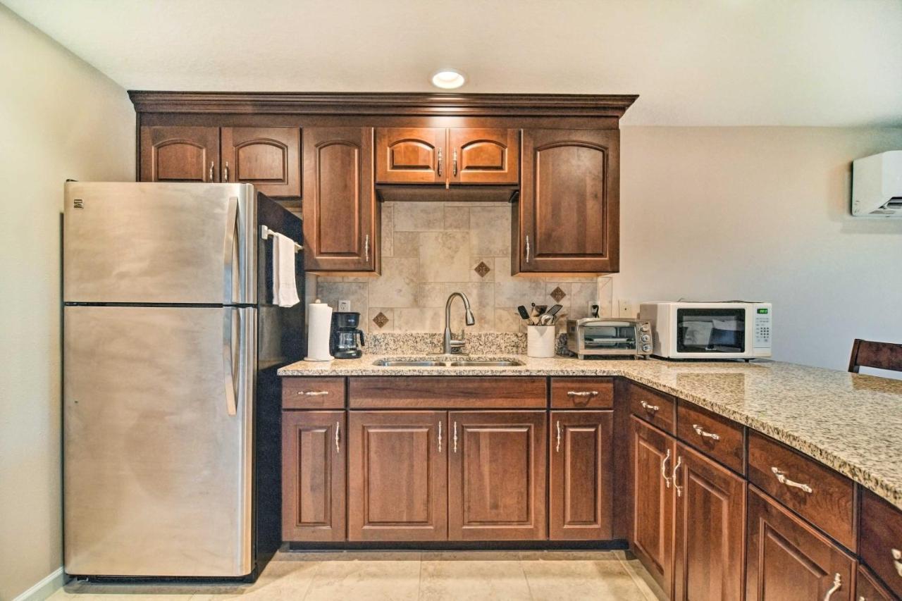 Sleek Largo Studio With Pond Less Than 7 Mi To Beach! 외부 사진